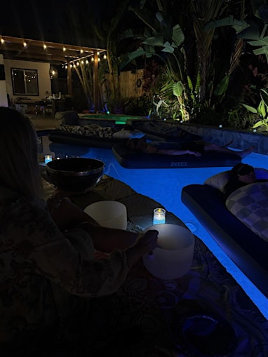 Floating Sound Bath Experience with Agnes & Violinist, Yennie! | 2409 Orange Ave