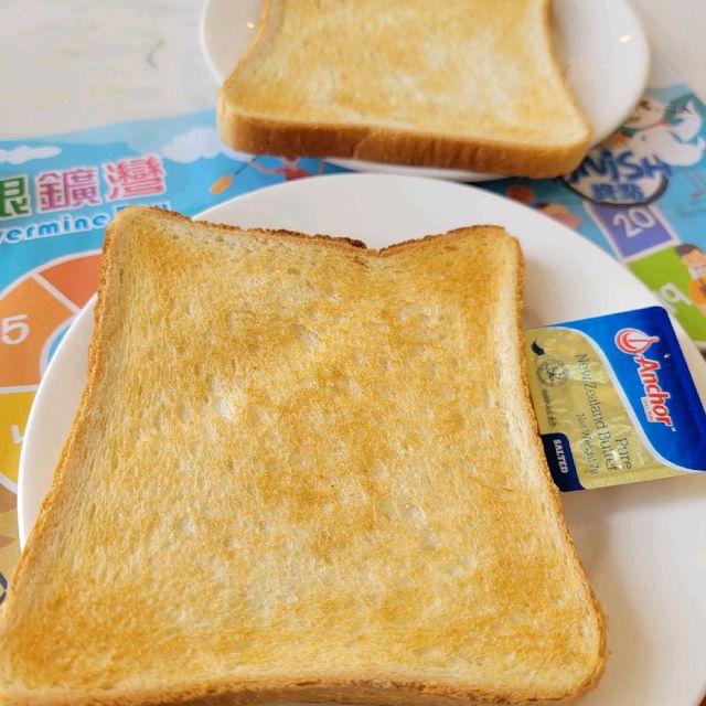 充滿度假風情的早餐🍜
