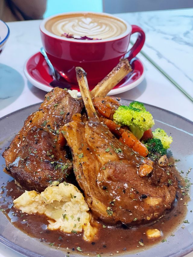 香港難得清靜Cafe ，優質環境服務及食品🤩