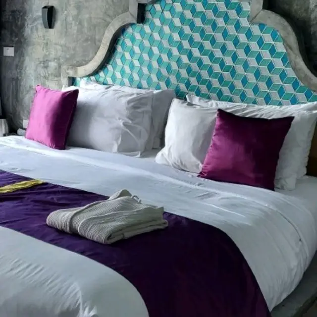 มณีเทลกระบี่บีชฟร้อนท์ พักผ่อนริมทะเล