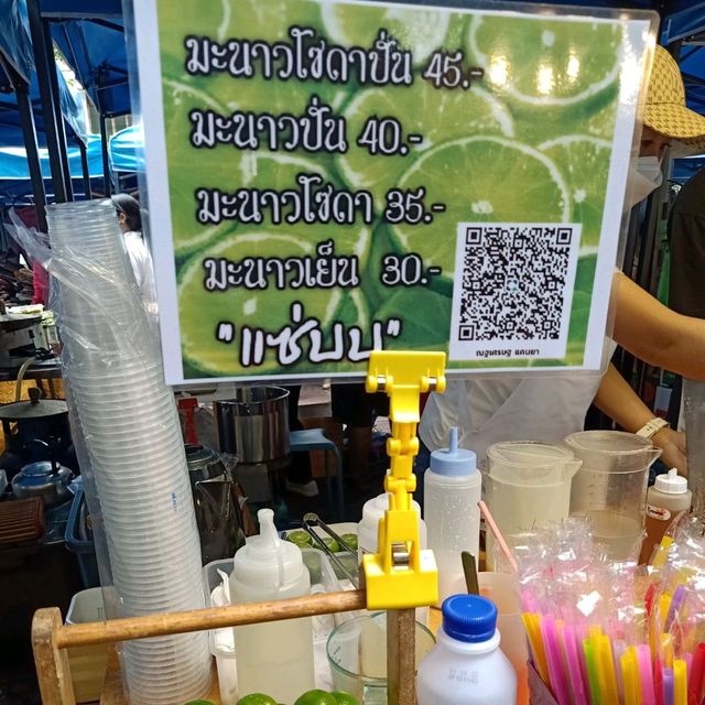 ร้านน้ำมะพร้าวปั่นนมสดที่อร่อยสุดย่านราชเทวี