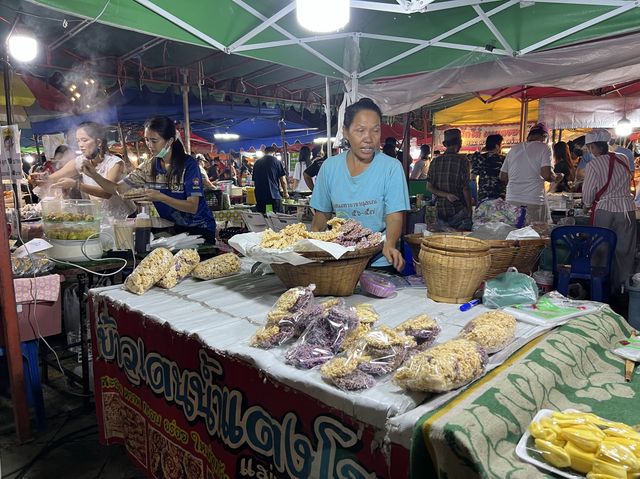 ตลาดตากวินเทจ 👔👚👗🧥🧣🧢