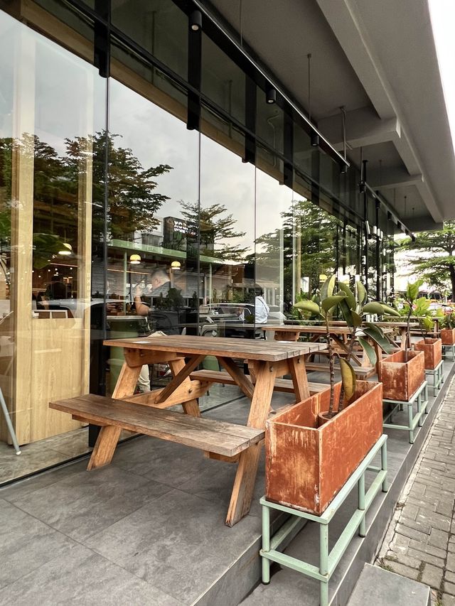 Noughts & Crosses Coffee Shop in Bandung