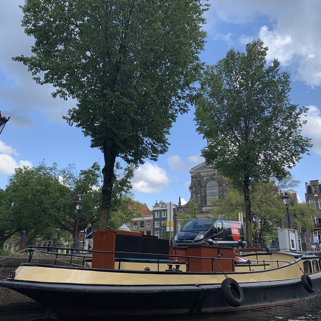 Interesting & unique houseboats in Amsterdam 