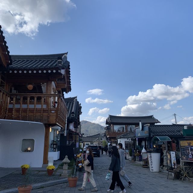 경주 황리단길 한정식집, 도솔마을