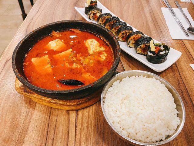 💛到了吃鐵板炒肉+喝熱湯的日子🥘 💛到了吃鐵板炒肉+喝熱湯的日子🥘