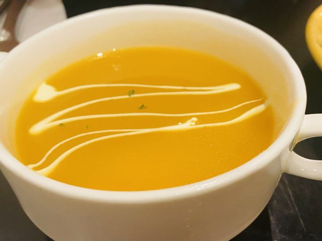 $700找既24小時海景staycation再包兩餐