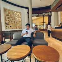 คาเฟ่สไตล์อังกฤษ ที่ Starbucks Davis สุขุมวิท24 ☕