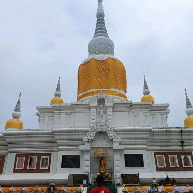พระธาตุ​นาดูน