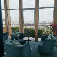 พาชม​ Lounge ชั้น22​โรมแรม​ center​ point​ prime