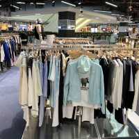 find Xmas deco and shop at Diamond stall