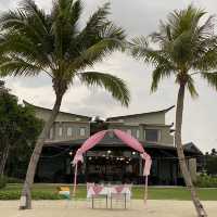 Staycation วันหยุดที่โรงแรมเลอเมอริเดียนเขาหลัก