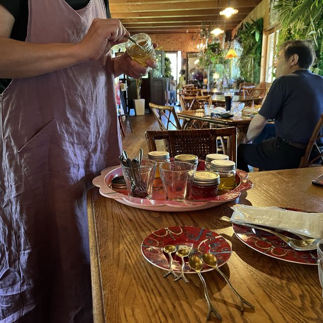 【北湯沢】地元のはちみつを楽しみました。