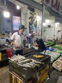 Xóm Lưới Seafood Market แหล่งอาหารทะเลสดราคาถูก!