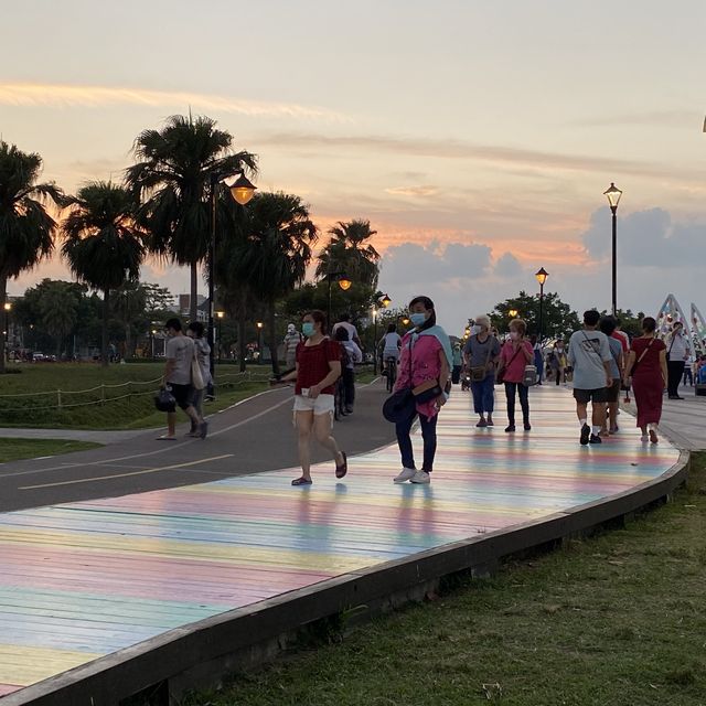 《新北》看夕陽的好地方～八里左岸公園！