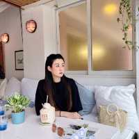 緊鄰著石澳海灘的「Cococabana餐廳」