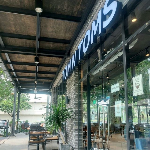 Tom N Toms Now in Clark!
