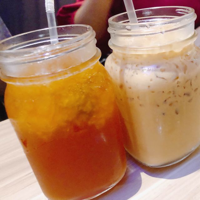 🇹🇭隱身在街頭裡的泰式火鍋店🍲 Rolling Thai 泰滾 Rolling Thai 泰式火鍋(南京店）
