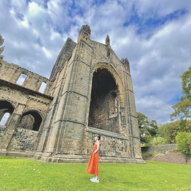 英國Leeds 一日遊 ~ Kirkstall Abbey 探索歷史遺跡