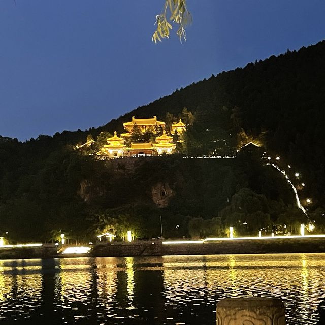 Longmen Grottoes, must visit site in Luoyang