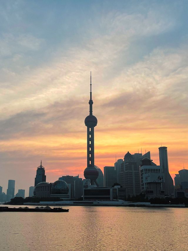 Incredible Lujiazui at Sunrise 🌅🌇
