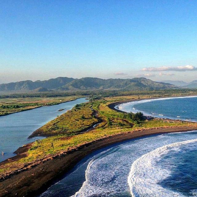 TELUK LOVE : JEMBER