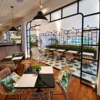 NEIGHBOR EATERY CAFE SEMARANG