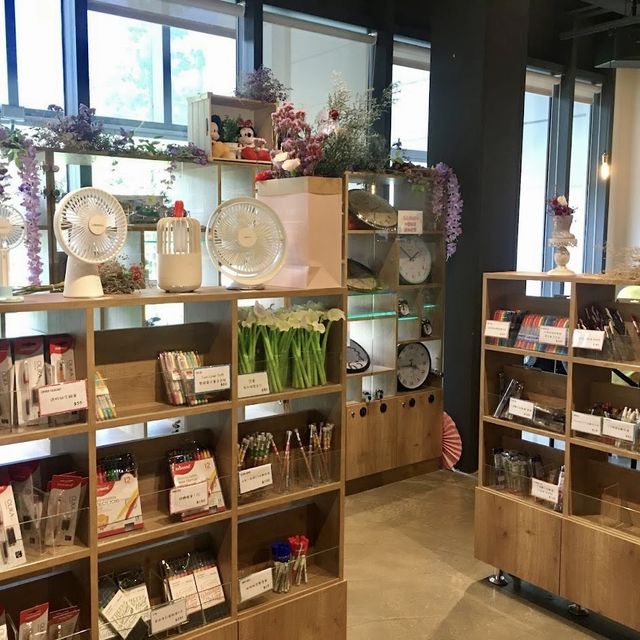 利百萬文創館義百代餐廳
