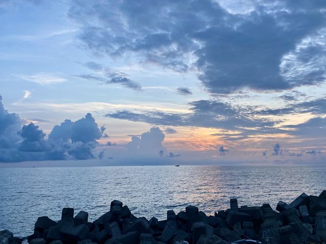 從旭日東昇☀到夕陽如丹🌇～高雄彌陀🗺『彌陀海邊』🌊