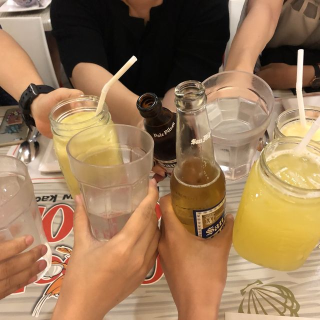 내 최애 맛집 세부 츄비츄비에서 한 내 생일파티. 해산물 파티다~~
