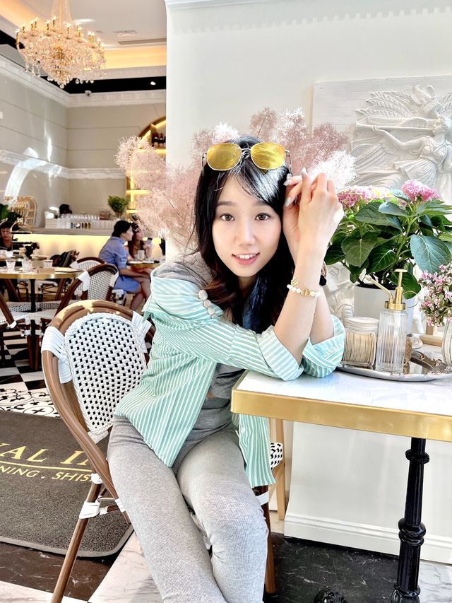 尖沙咀一處滿有法國宮廷風Cafe☕️ 遊走凱旋門吧
