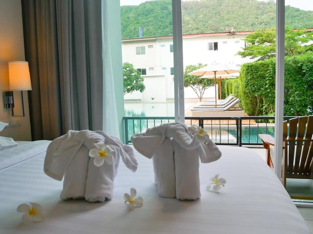 โรงแรมสไตล์มินิมอล ใกล้หาดกะตะ