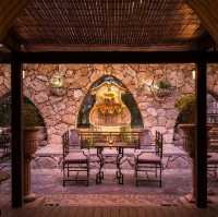 SLIPPERY STONE RESTAURANT - BALI