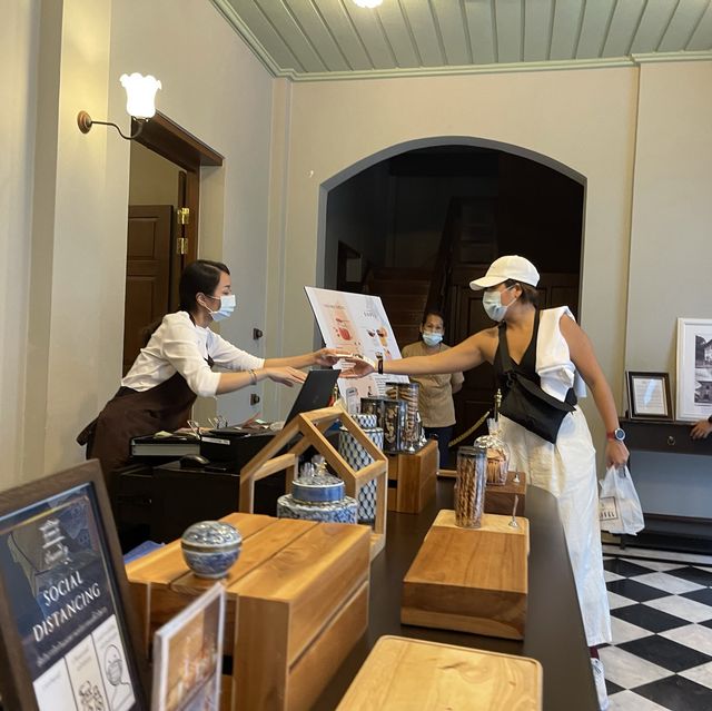 Cafe Eiffel, House No.1