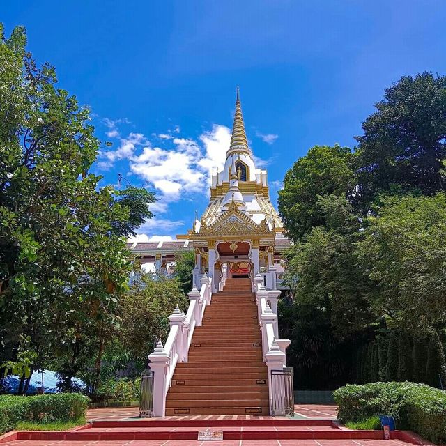 🙏วัดมหาธาตุแหลมสัก🌎