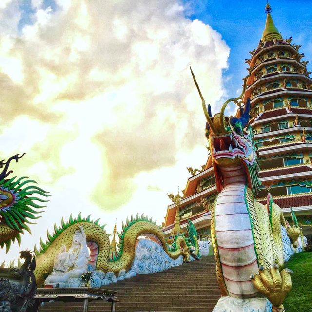 ขอพรแม่กวนอิม@วัดห้วยปลากั้ง