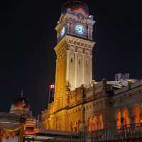 Walking through Sultan Abdul Samad Building