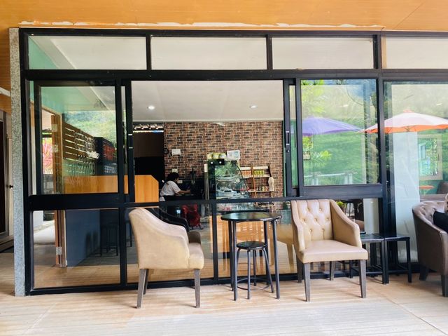 คาเฟ่ชิคๆ ใกล้ชิดธรรมชาติ@คีรีวง