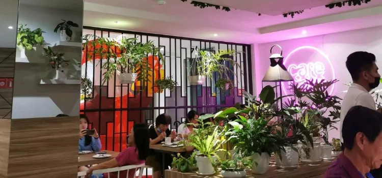 Cafe Cafe at Giant Sibu