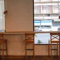 Khonto cafe คาเฟ่มู้ดโทนสไตล์มินิมอล