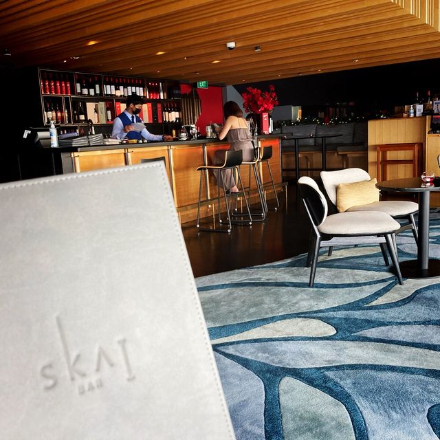 SKAI Bar– Bar at 70 level