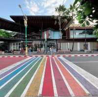 ถนนสีรุ้ง