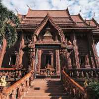 โบสถ์​ดินเผาที่วัดนครเนื่องเขต