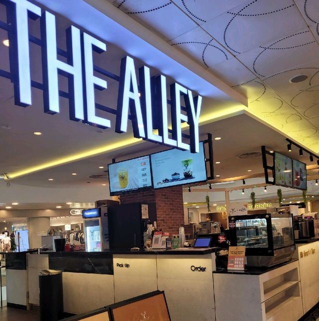 The Alley (with seating)