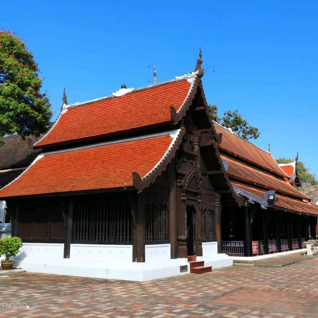 วัดเจดีย์หลวงวรวิหาร วัดเก่าแก่คู่เมืองล้านนา