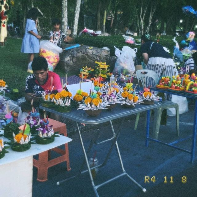 สุขสันต์วันลอยกระทง @ สวนสาธารณะ..หาดใหญ่