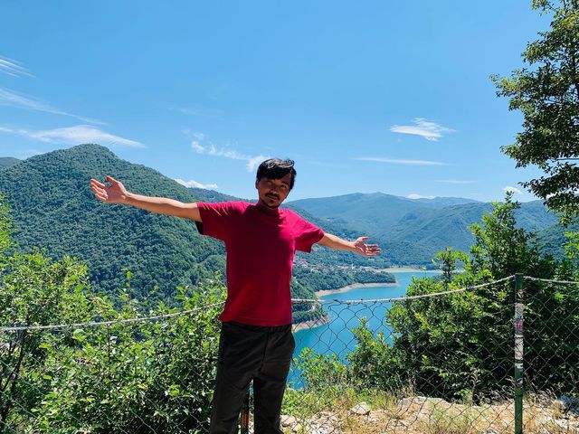 黑山景點-皮瓦湖景觀台