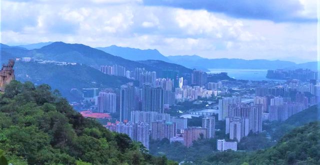 HK Unique Hiking Trail - Lion Rock