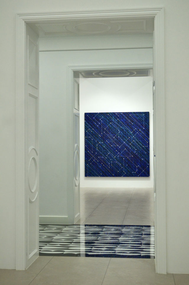 Shanghai Bund's small-scale professional free art exhibition, reservation required to limit the number of visitors.