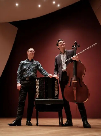 漫步古典夜 從巴赫到披頭士——奇亞斯瑪二重奏音樂會｜音樂會 | 深圳音樂廳五樓小劇場